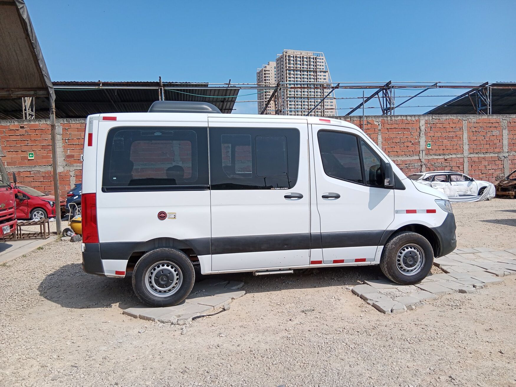 MERCEDES-BENZ SPRINTER 2023