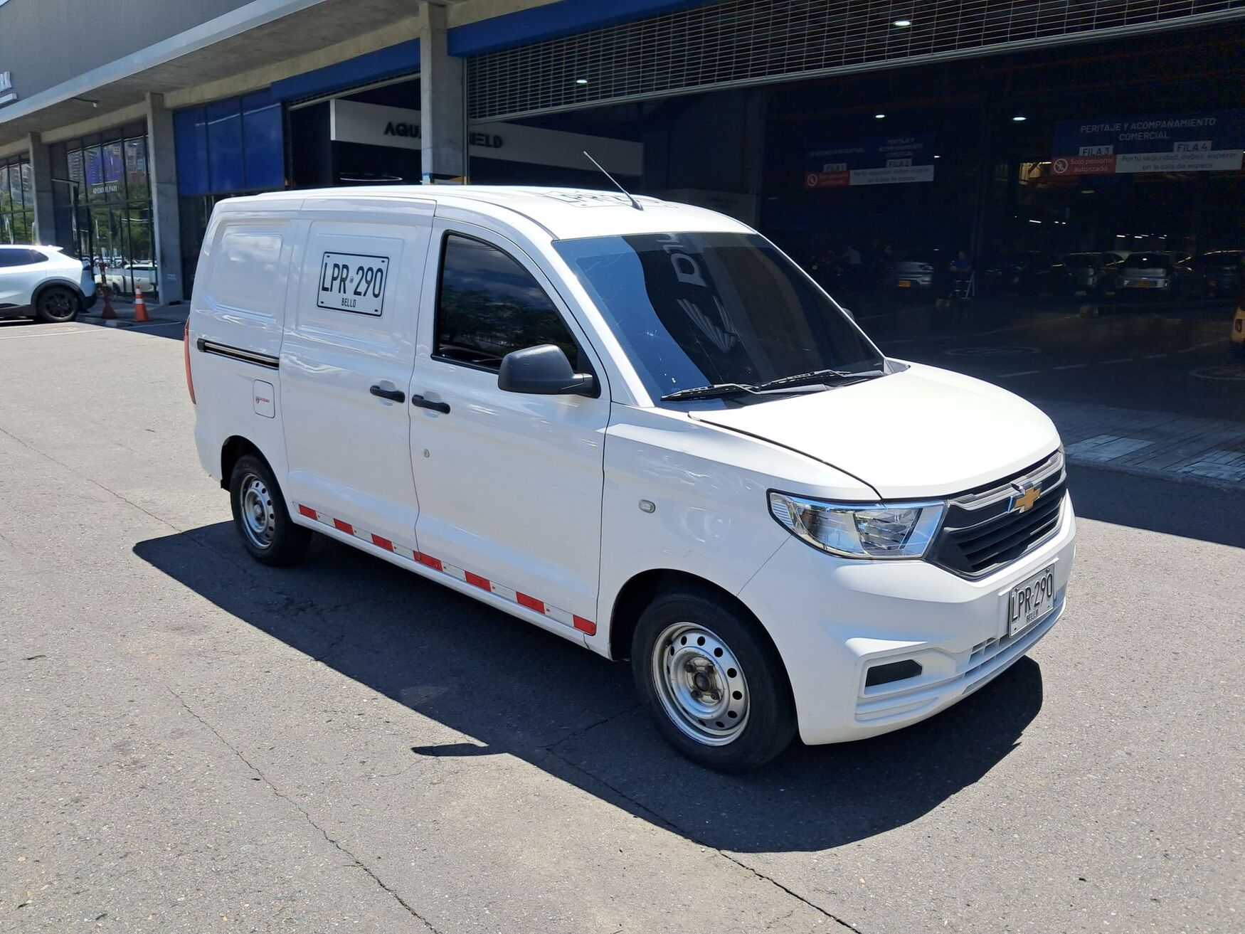 CHEVROLET N400 2022