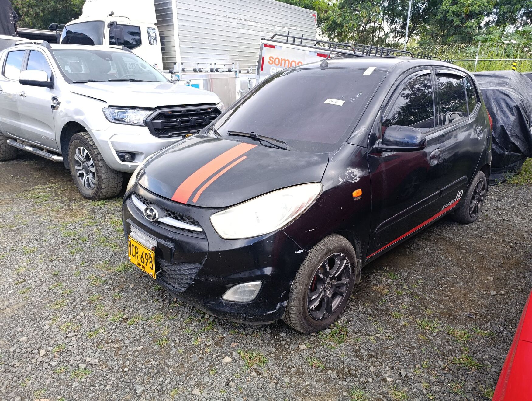 HYUNDAI I101100 2013