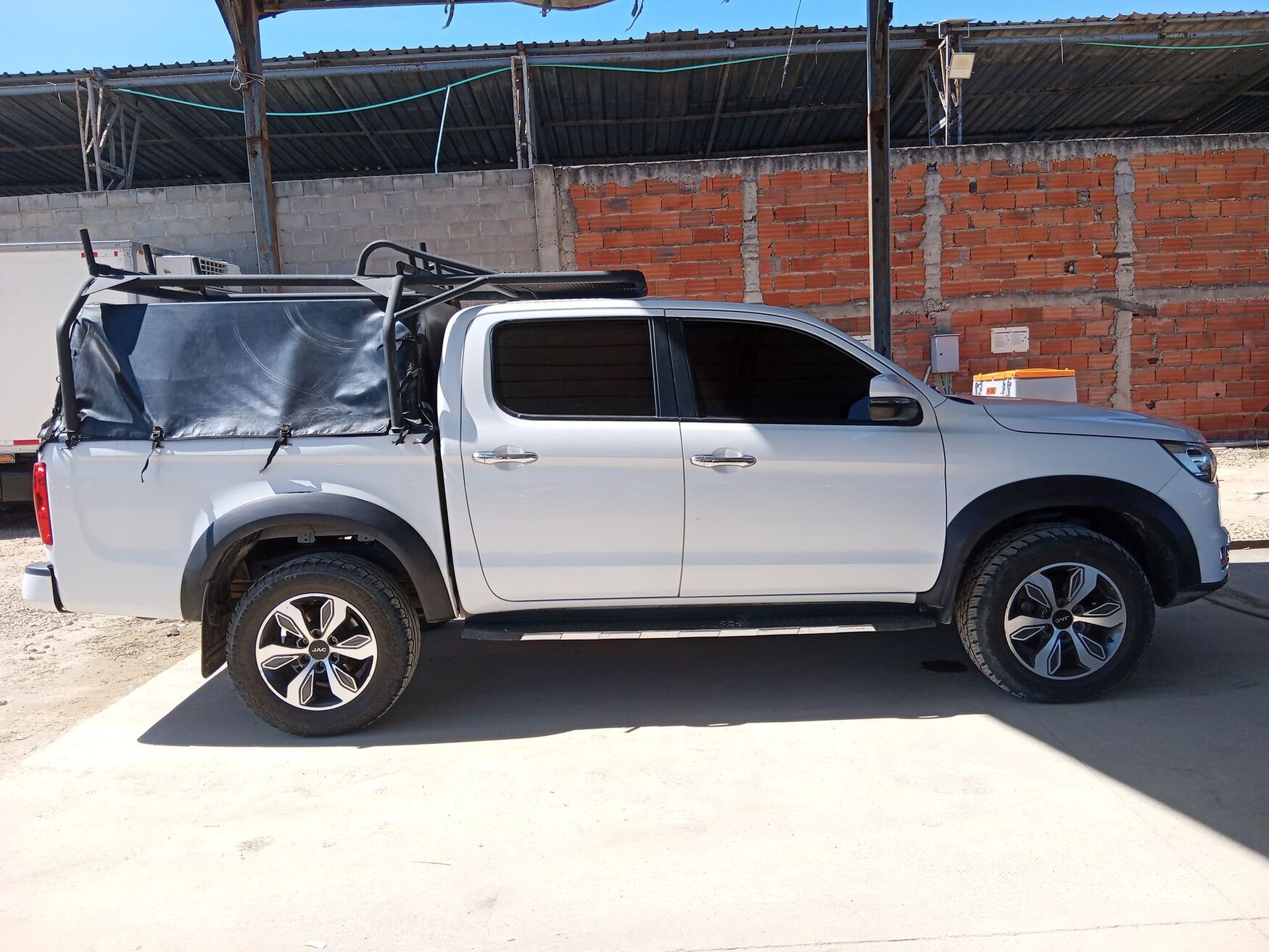 JAC JT8 2025