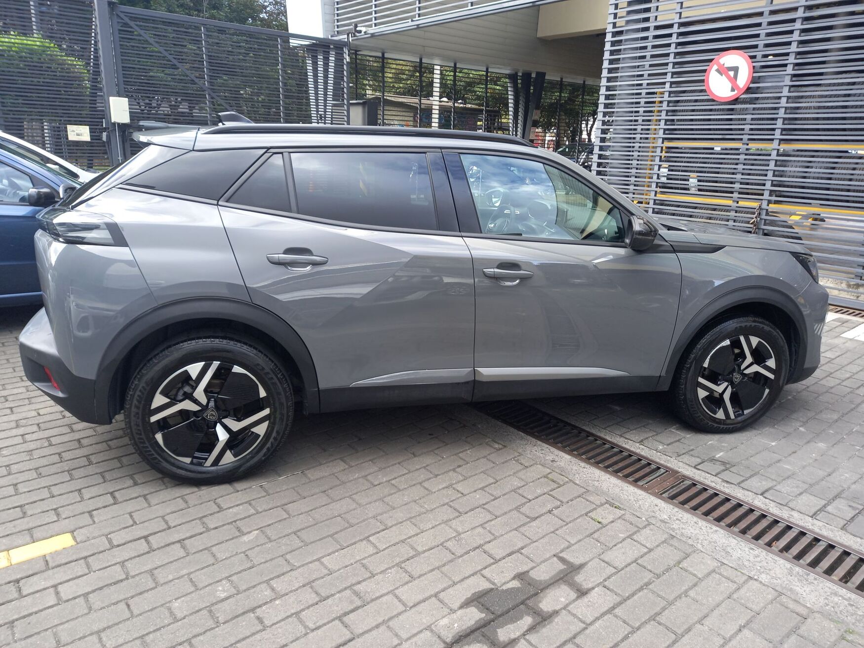 PEUGEOT 2008 2025