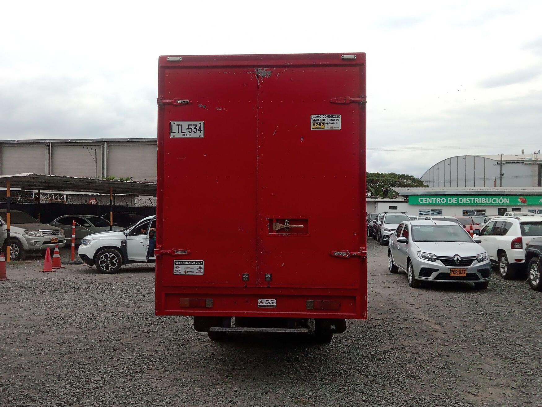 CHEVROLET NHR DOBLE 2023
