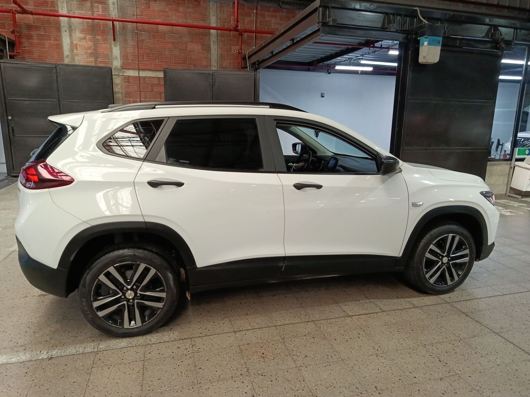 CHEVROLET TRACKER 2025