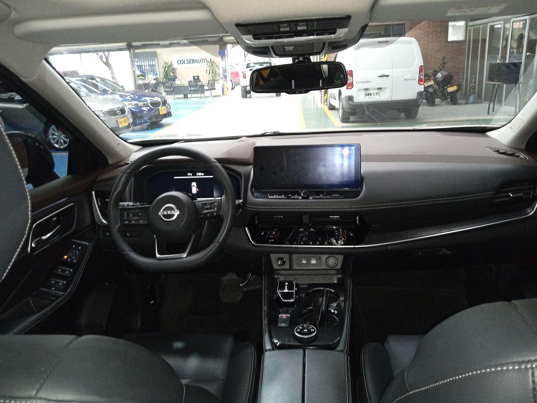 NISSAN X-TRAIL 2025