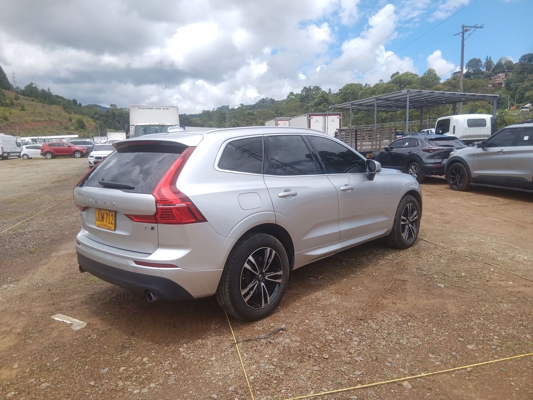 VOLVO XC60 2021