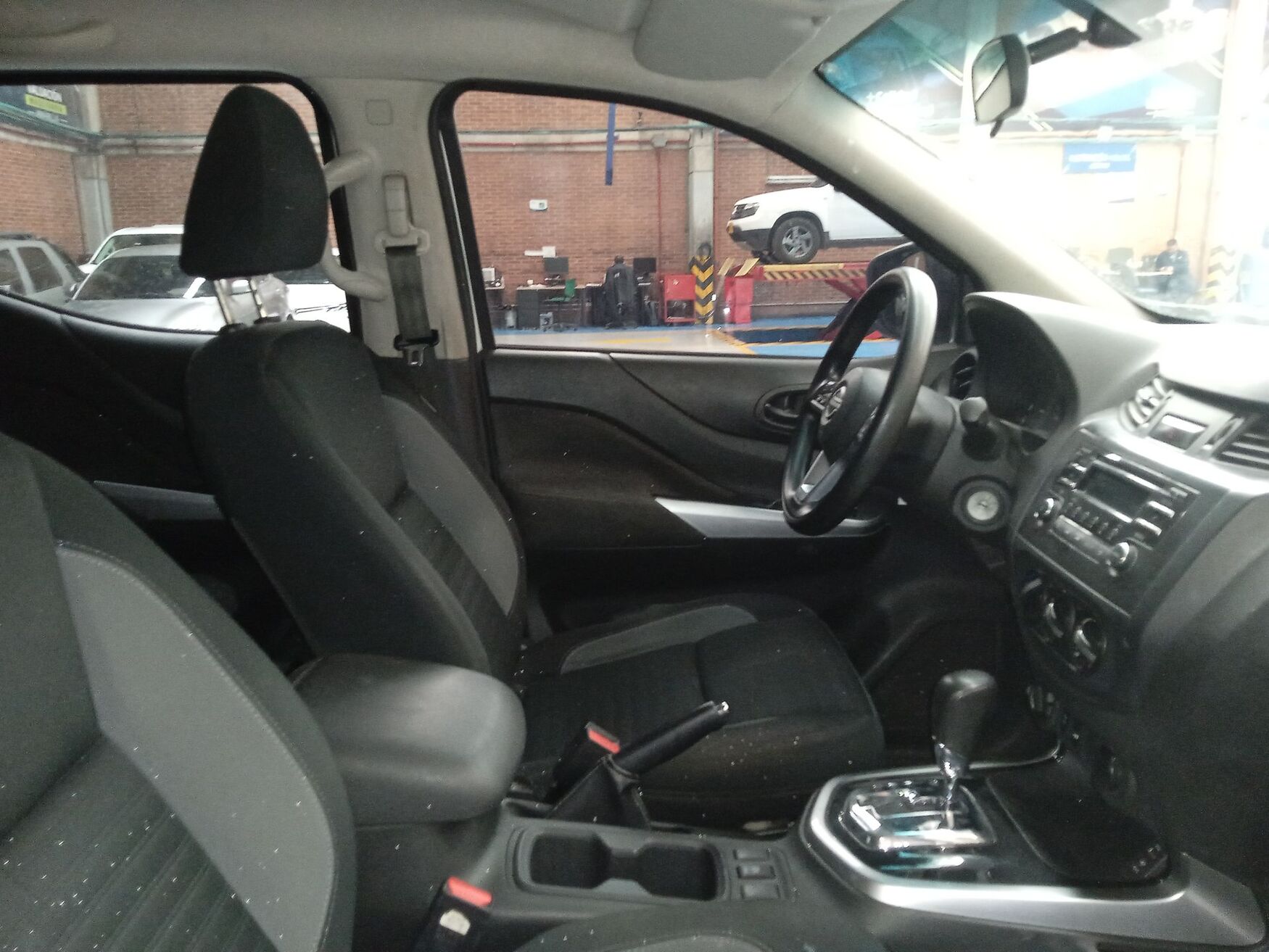NISSAN FRONTIER 2024