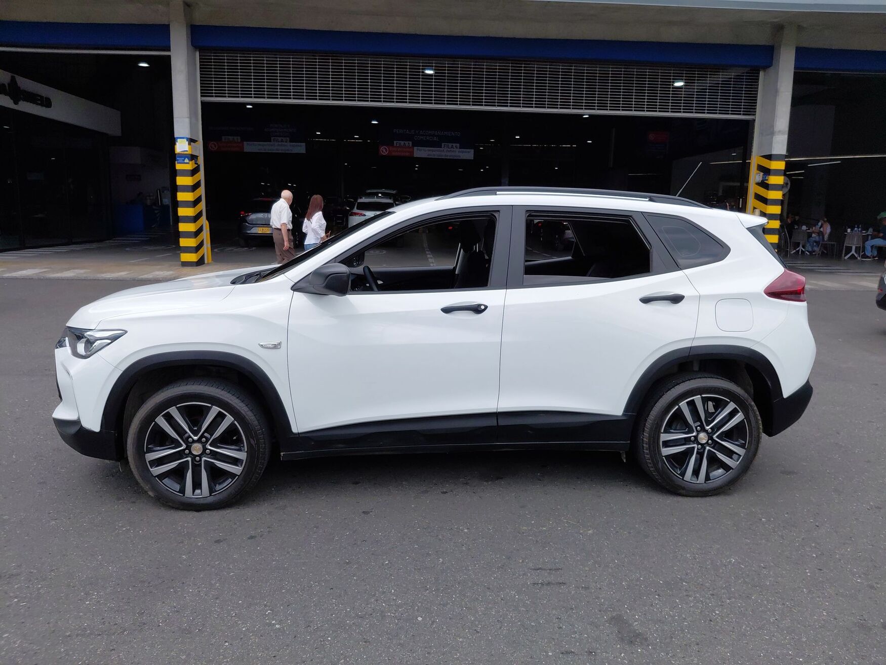 CHEVROLET TRACKER 2025