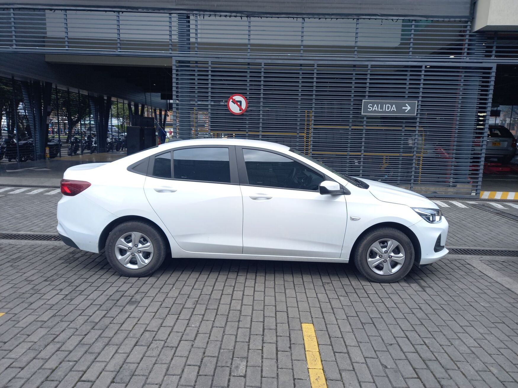 CHEVROLET ONIX 2025