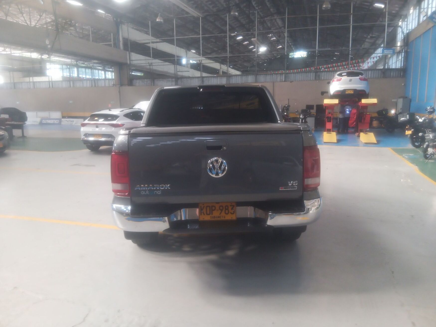 VOLKSWAGEN AMAROK 2021