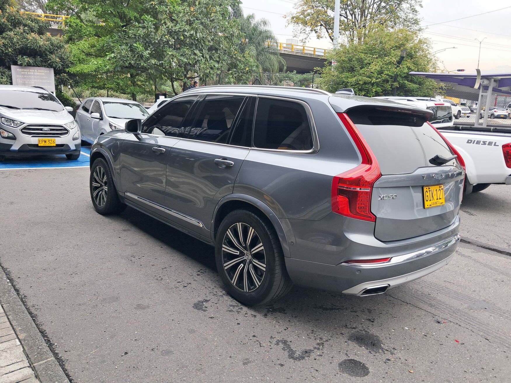 VOLVO XC90 2020