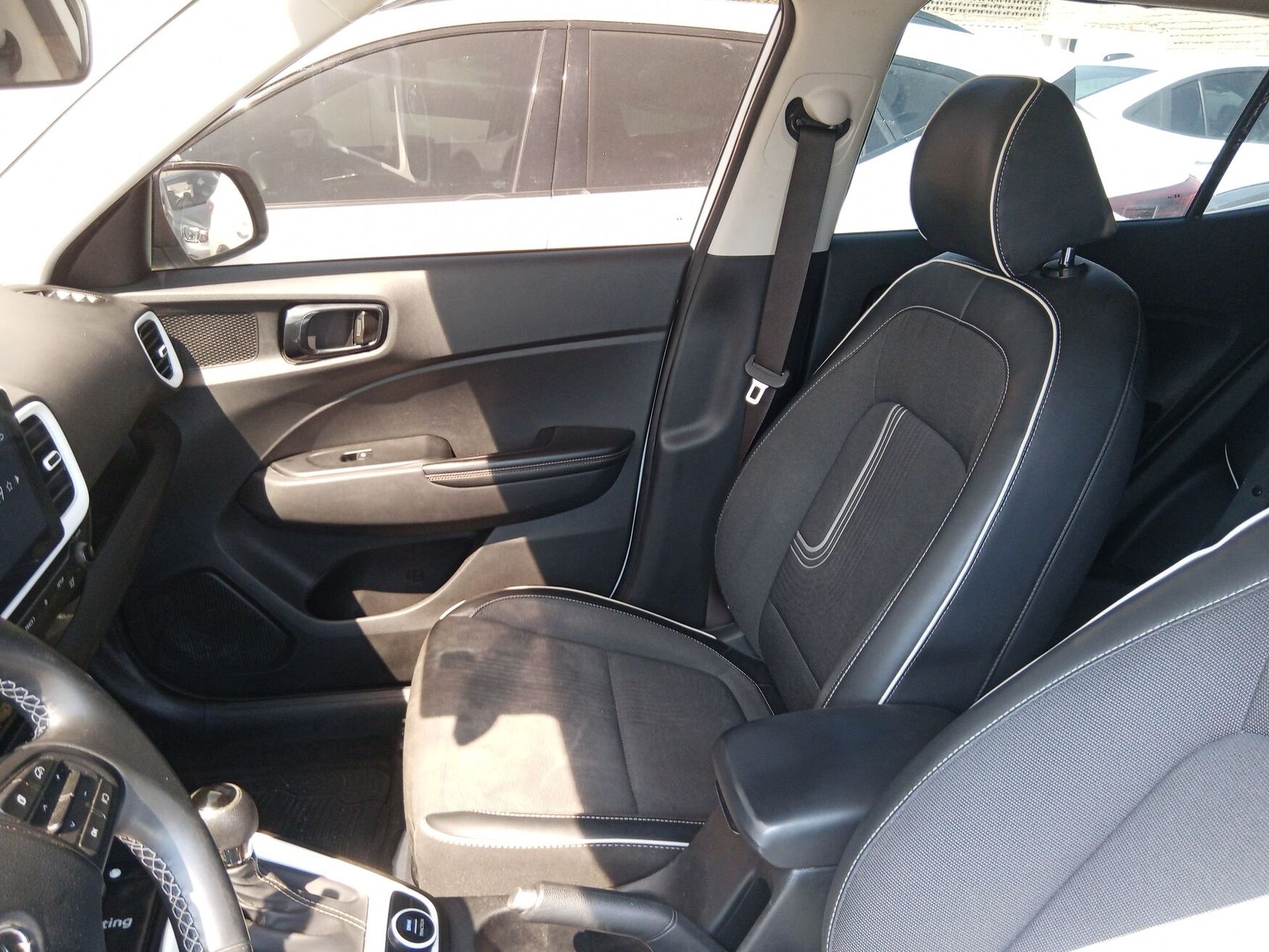 HYUNDAI VENUE 2025