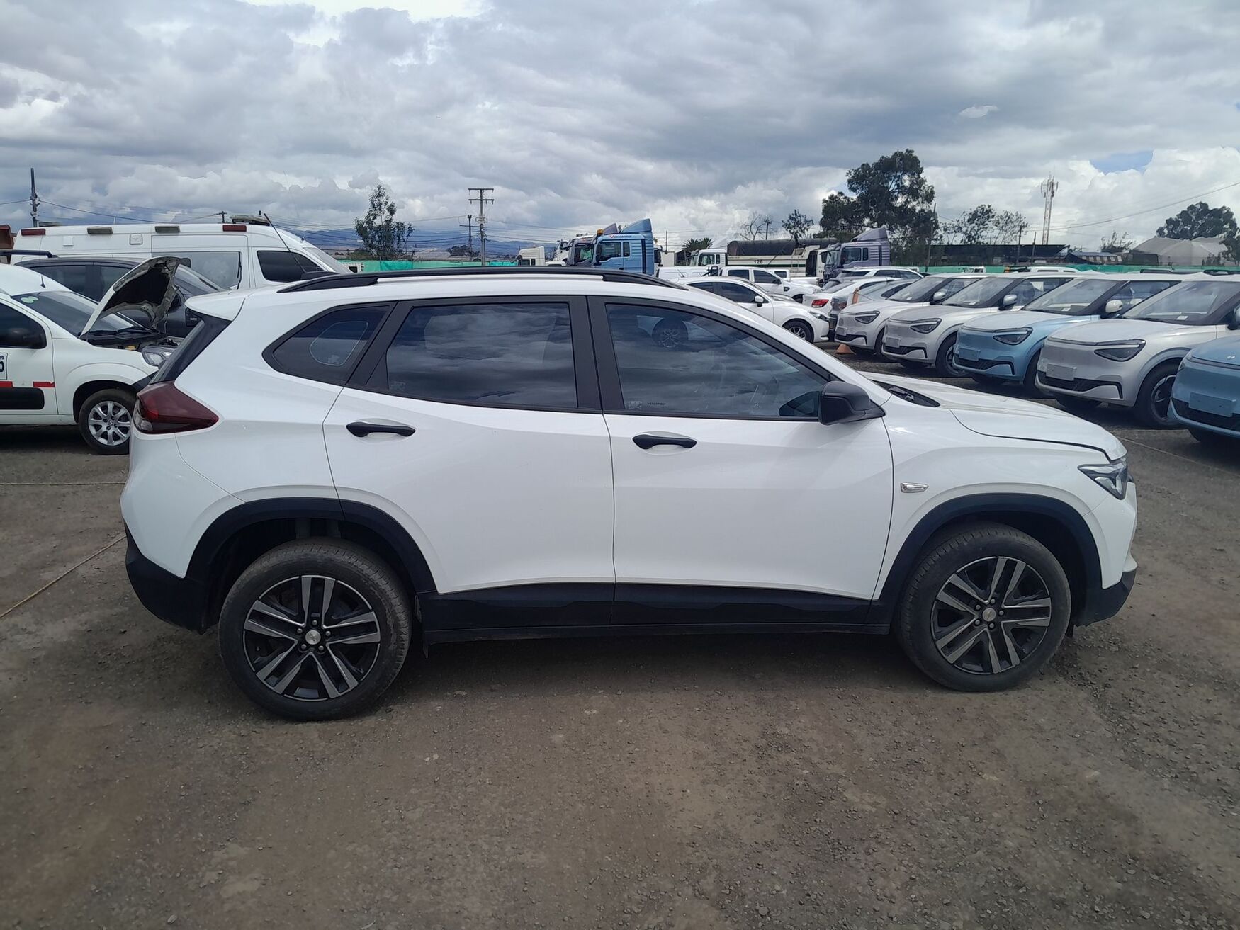 CHEVROLET TRACKER 2025
