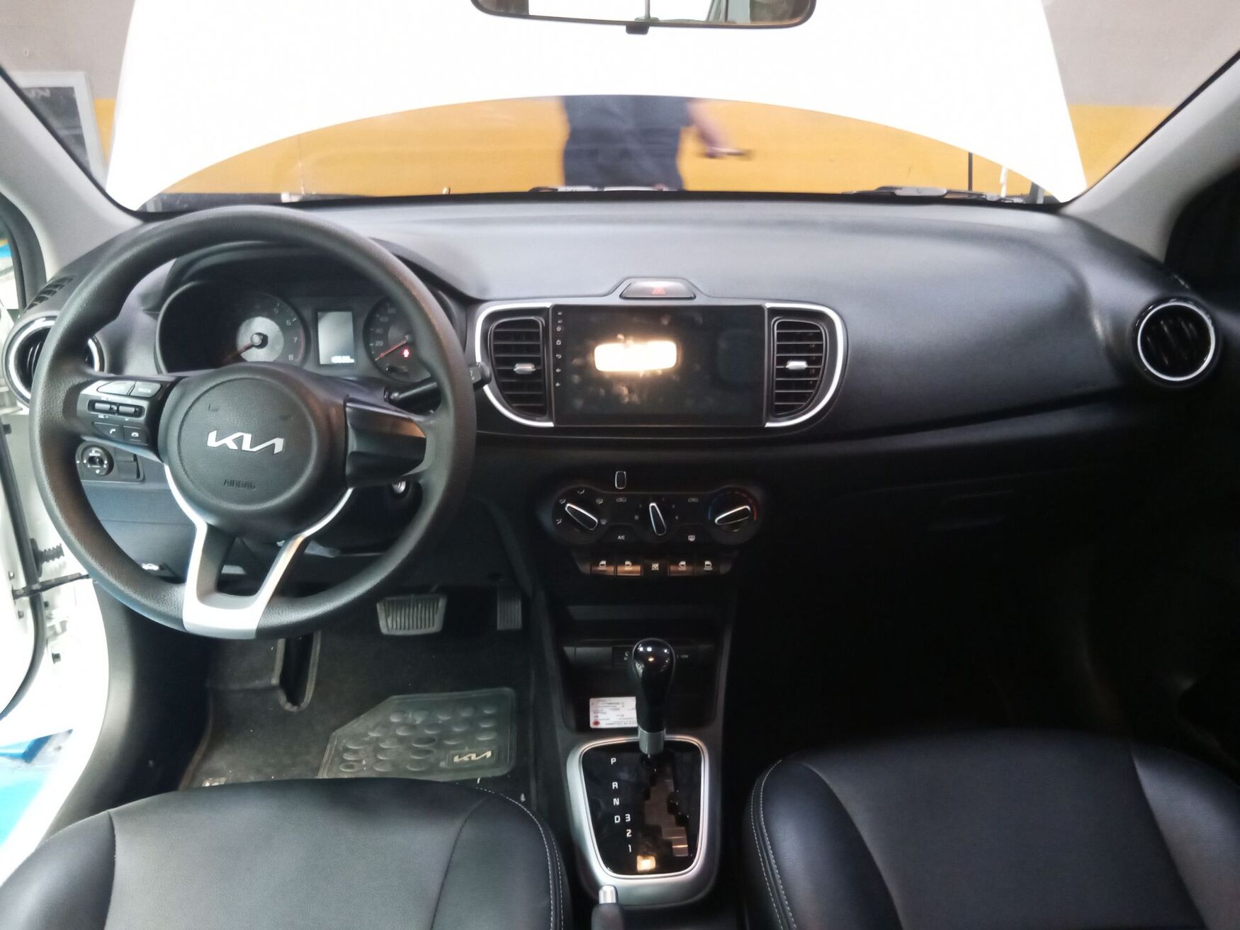 KIA SOLUTO 2025